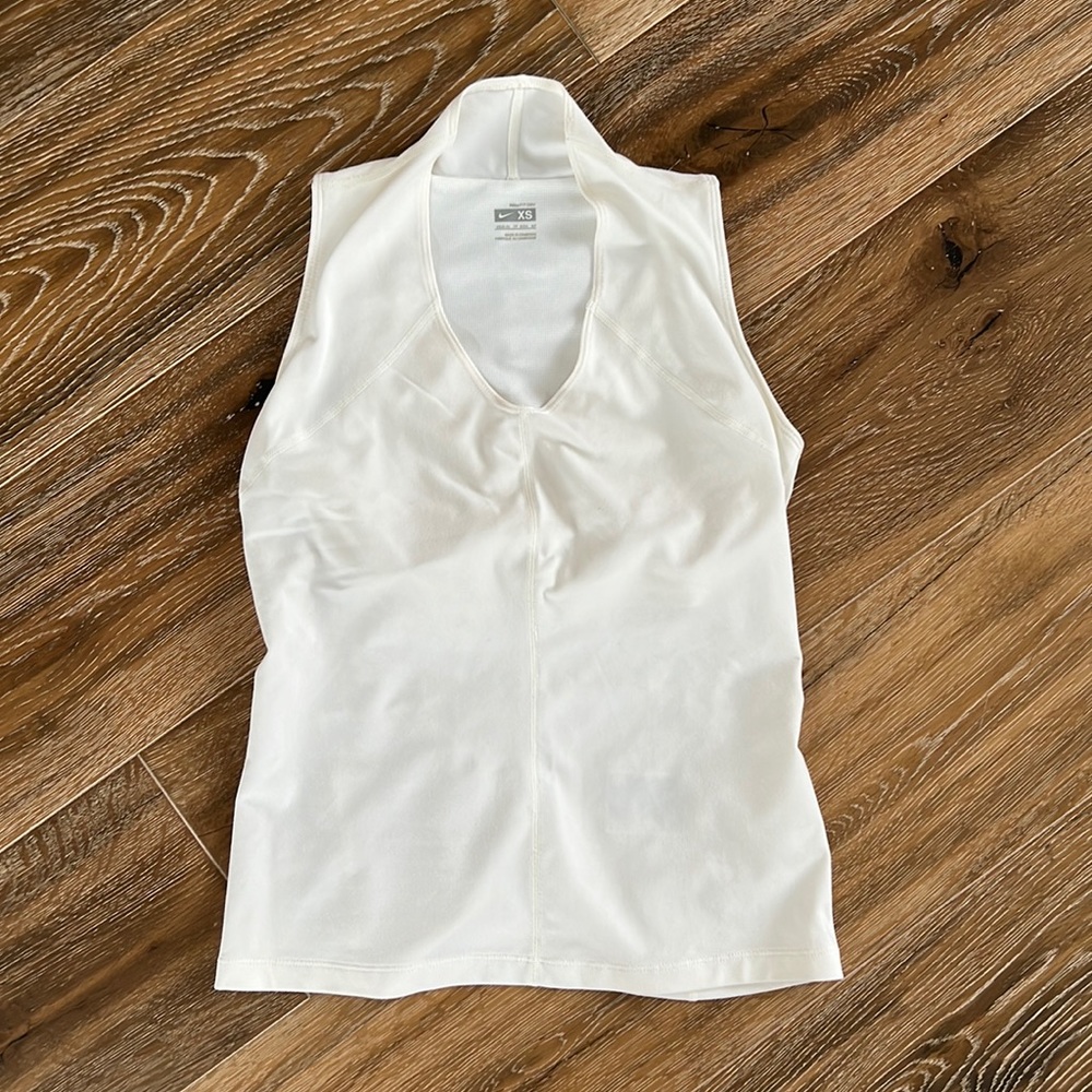 Nike dry fit tank top with built in bra XS